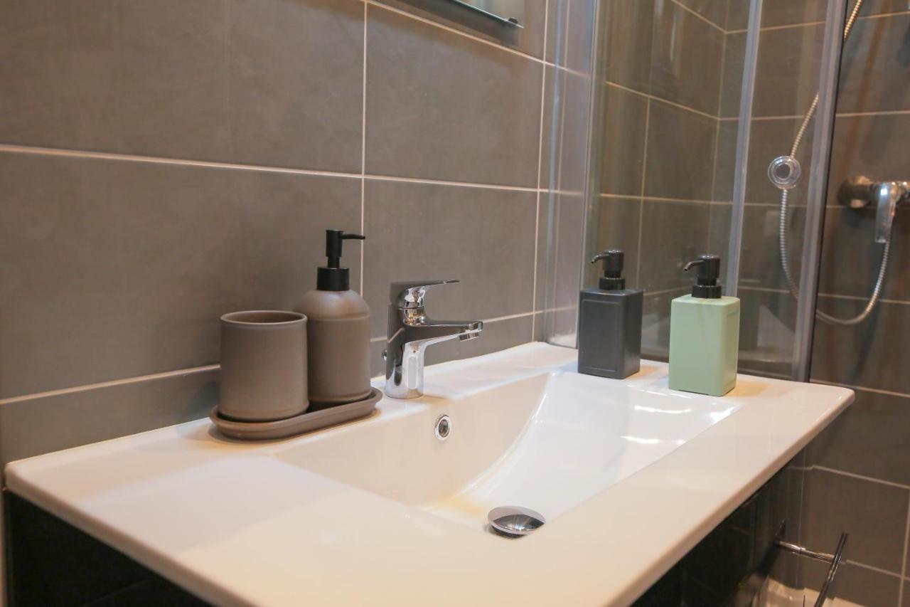 Apartment Le Retro, T2 Hypercentre Chic Et Cosy, Wifi Par Sovalfi Saint-Etienne (Loire)